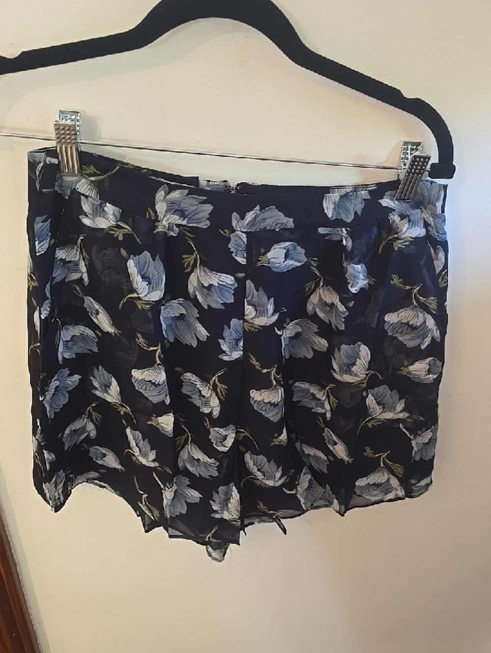Hayden Navy Floral Lightweight Women’s Shorts